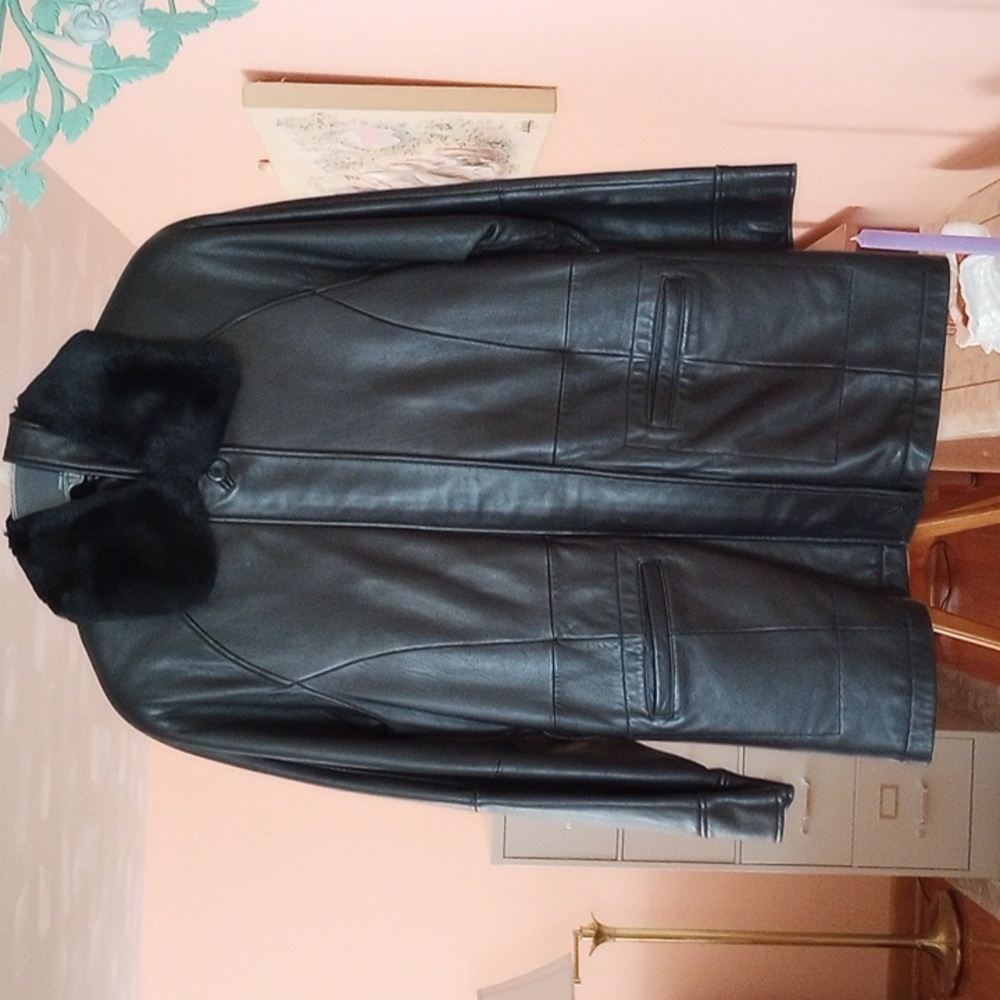 Valerie Stevens New Zealand Lambskin Leather Belted Longer Jacket (S or M) - Picture 5 of 15